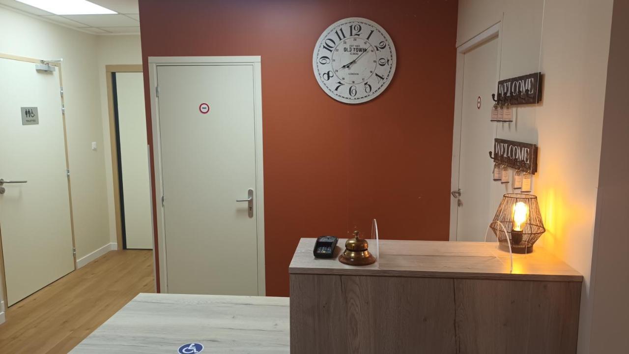 Hotel Le Petit Logis à Beaumont-en-Véron Extérieur photo