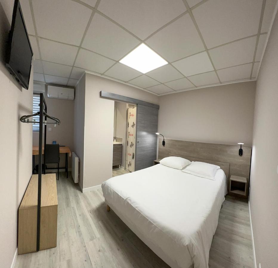 Hotel Le Petit Logis à Beaumont-en-Véron Extérieur photo