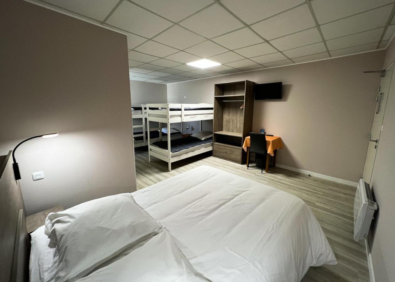 Hotel Le Petit Logis à Beaumont-en-Véron Extérieur photo