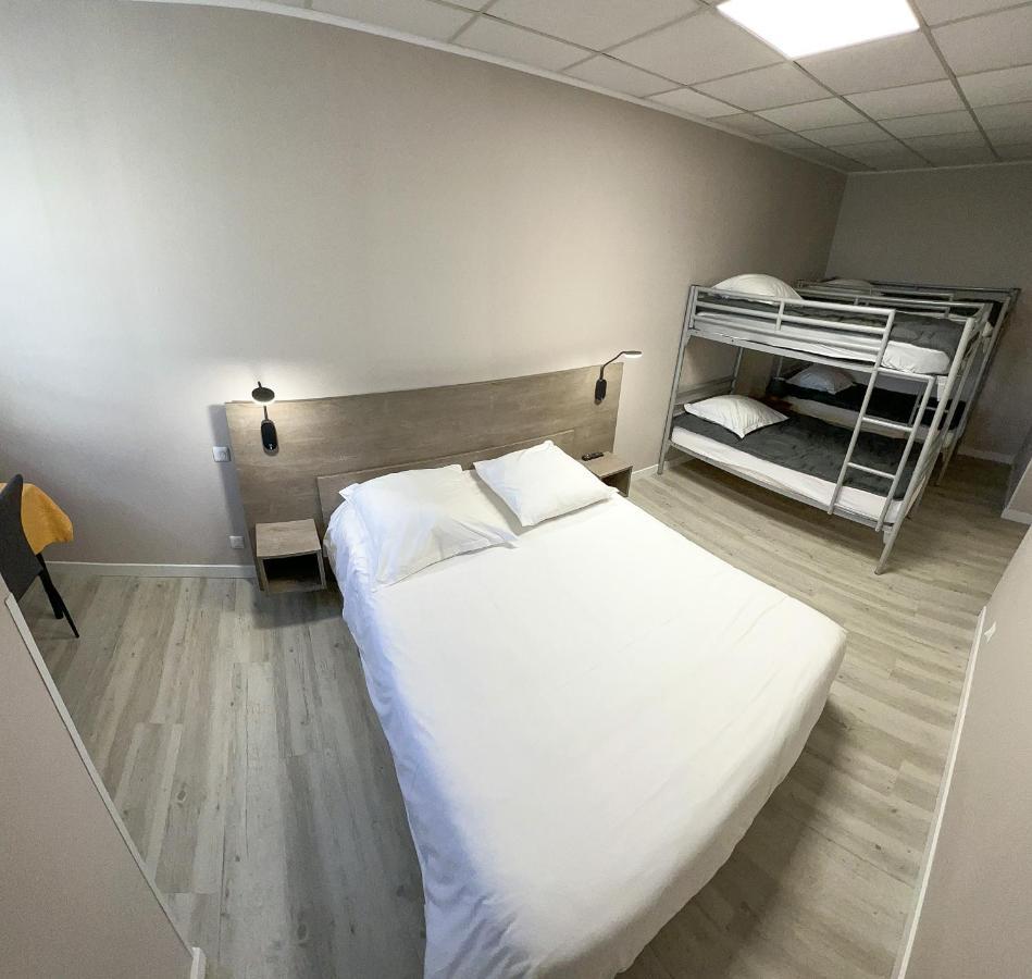 Hotel Le Petit Logis à Beaumont-en-Véron Extérieur photo